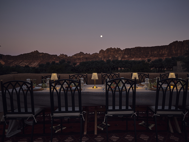 Artisanal table setting with refined details